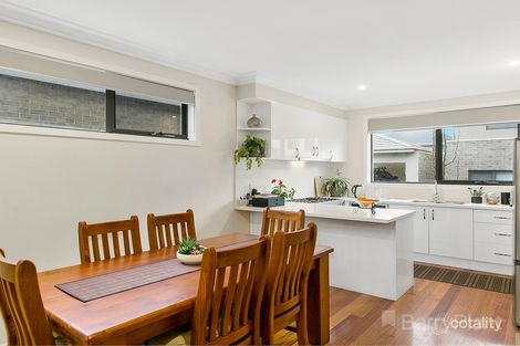 5/69 Faraday Rd, Croydon South, VIC 3136