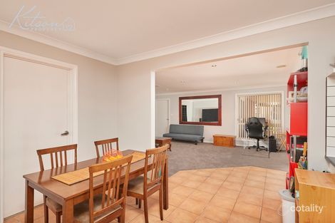 Property photo of 26 Eldershaw Drive Forest Hill NSW 2651