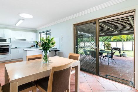 Property photo of 15 Sherwood Crescent Daisy Hill QLD 4127