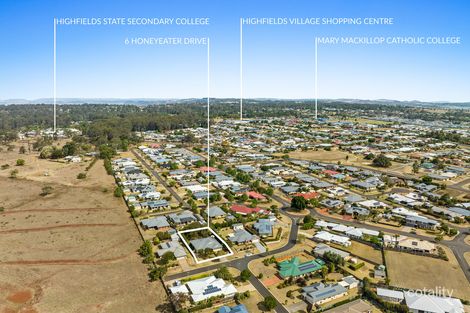 Property photo of 6 Honeyeater Drive Highfields QLD 4352