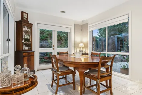 Property photo of 8 Rowena Place Mount Martha VIC 3934