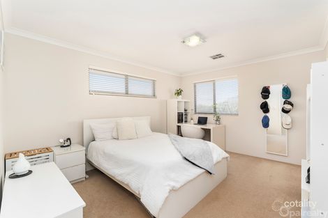 6 Barrenjoey Pkwy, Secret Harbour, WA 6173