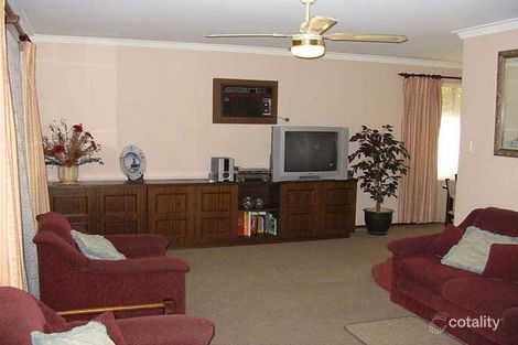 Property photo of 2 Blockley Way Bassendean WA 6054