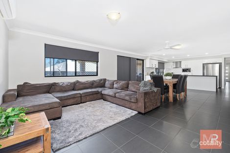 Property photo of 17 Outlook Crescent Flagstone QLD 4280