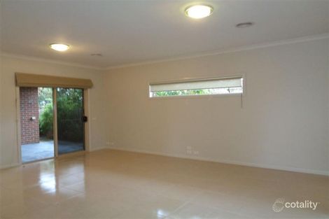 Property photo of 2/41 Myers Avenue Glen Waverley VIC 3150