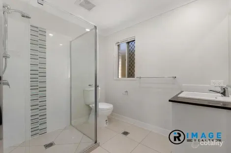 Property photo of 18 Opal Lane Pimpama QLD 4209