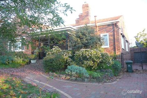 Property photo of 32 Bertram Street Glen Iris VIC 3146