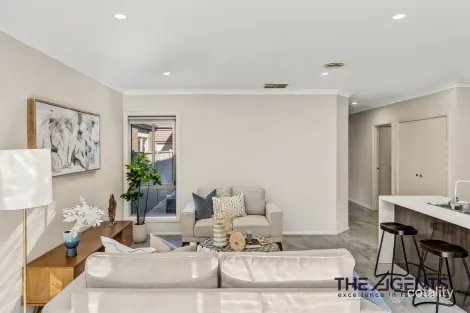 Property photo of 16 Obsidian Avenue Tarneit VIC 3029