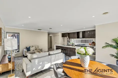 Property photo of 16 Obsidian Avenue Tarneit VIC 3029