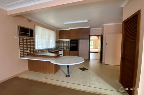 Property photo of 28 Rosehill Road Niddrie VIC 3042