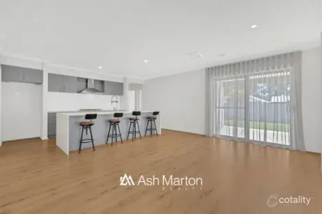 Property photo of 18 Hazelmere Avenue Cranbourne West VIC 3977