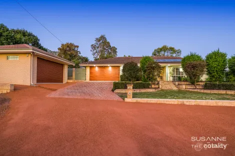 Property photo of 38 Bridgwood Road Lesmurdie WA 6076