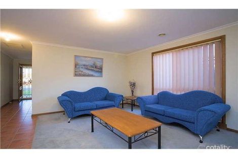 Property photo of 14 Gibson Court Altona Meadows VIC 3028