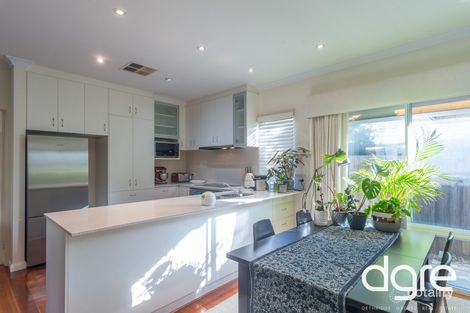 Property photo of 8 Butterworth Place Beaconsfield WA 6162