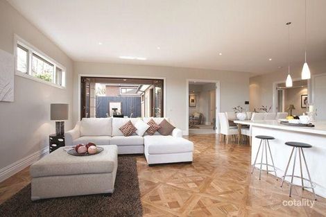 Property photo of 2/24 Range Street Camberwell VIC 3124