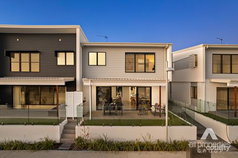 Property photo of 20/35 Sickle Avenue Hope Island QLD 4212