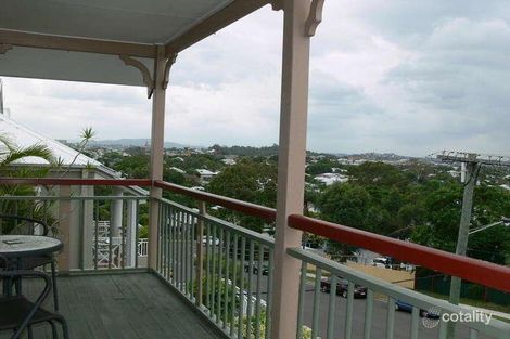 Property photo of 2/72 Miles Street Hawthorne QLD 4171