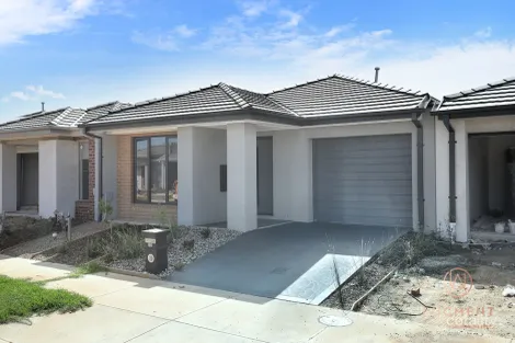 Property photo of 13 Staccato Terrace Strathtulloh VIC 3338