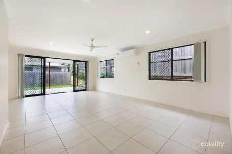 Property photo of 28 Arrowsmith Crescent Ormeau Hills QLD 4208