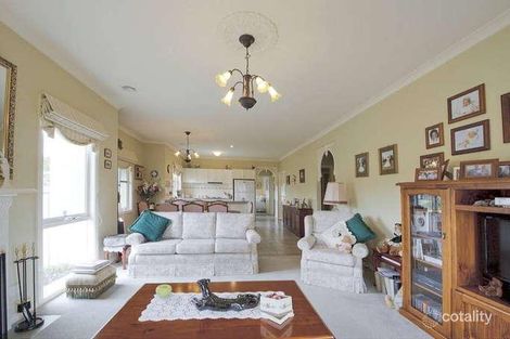 Property photo of 3 Willowbank Pocket Pakenham VIC 3810