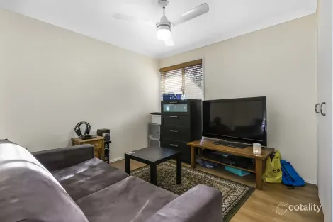 Property photo of 7 Stringybark Street Regents Park QLD 4118