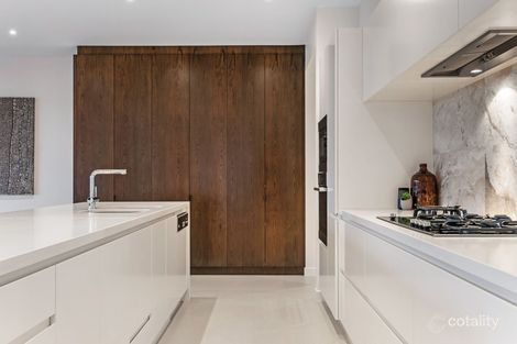 Property photo of 21 Moonah Place Craigieburn VIC 3064