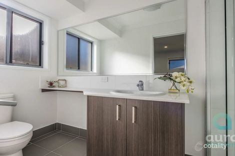 Property photo of 104 Steiner Crescent Baringa QLD 4551