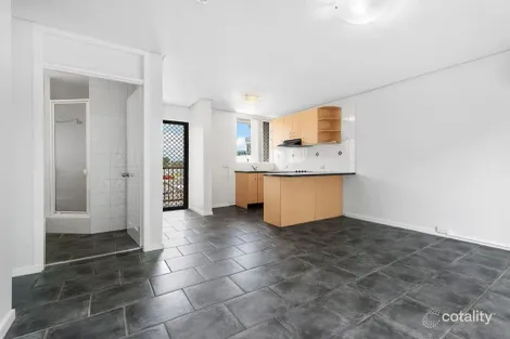 Property photo of 16/256 Kingsford Smith Drive Hamilton QLD 4007