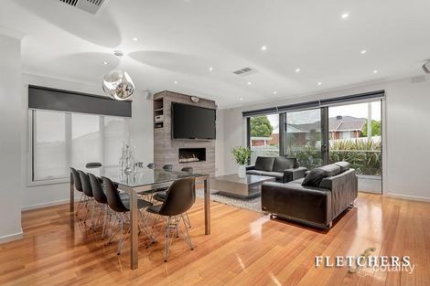 Property photo of 23 Norfolk Circuit Doncaster VIC 3108