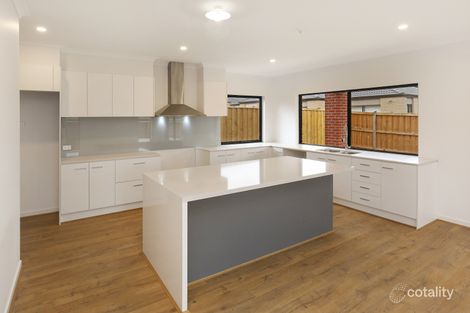 Property photo of 10 Bickerton Crescent Mernda VIC 3754