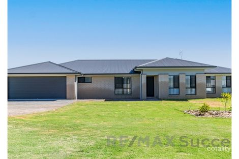 15 Aquila Dr, Meringandan West, QLD 4352