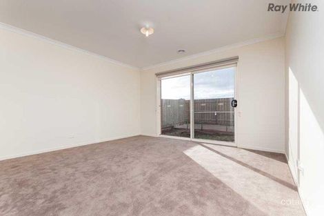 Property photo of 41 Cooloongup Crescent Harkness VIC 3337