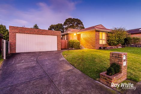 Property photo of 8 Kerrison Drive Hampton Park VIC 3976