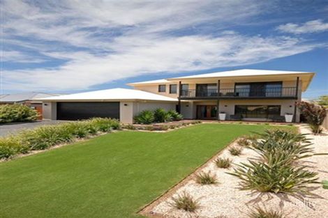 Property photo of 36 Kleinig Drive Hayborough SA 5211