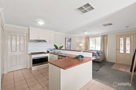 Property photo of 5 Emu Court Werribee VIC 3030