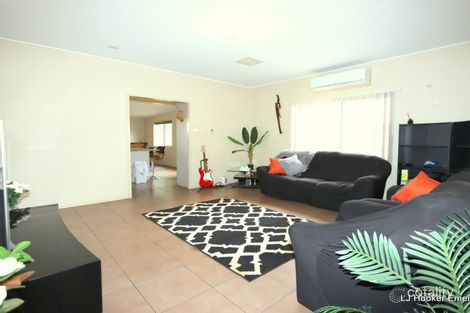 Property photo of 9 Dearden Place Emerald QLD 4720