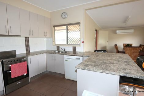 Property photo of 9 Dearden Place Emerald QLD 4720