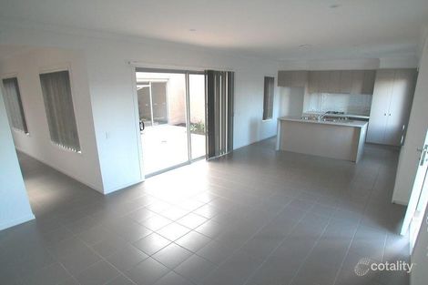 Property photo of 8 Antigua Walk Epping VIC 3076