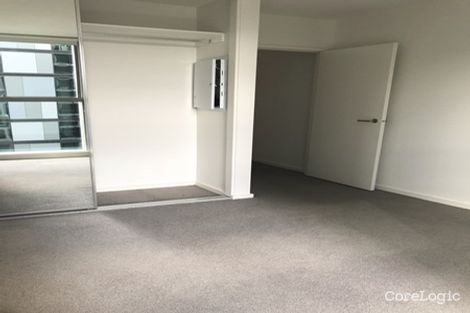 Property photo of 707E/888 Collins Street Docklands VIC 3008