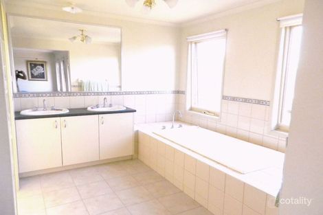 Property photo of 3 Hybrid Court Craigieburn VIC 3064