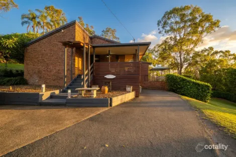 Property photo of 10 Edwards Place Ormeau QLD 4208