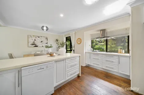 Property photo of 10 Edwards Place Ormeau QLD 4208