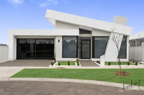 18 Andesite Ct, Craigieburn, VIC 3064