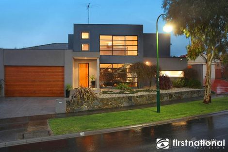 15 Chelsea Cres, Berwick, VIC 3806