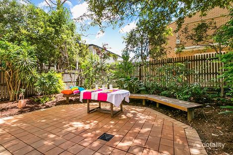 Property photo of 2/45 Shottery Street Yeronga QLD 4104