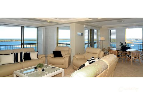 Property photo of 30/19 Oatland Esplanade Runaway Bay QLD 4216