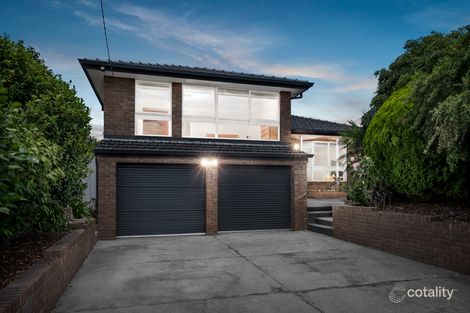 Property photo of 3 Lacebark Court Oakleigh South VIC 3167