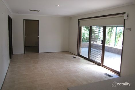Property photo of 18 Streeton Circuit Mill Park VIC 3082