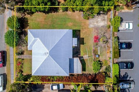Property photo of 6 Brett Avenue Labrador QLD 4215