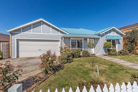 Property photo of 46 Thomas Carr Drive Tarneit VIC 3029